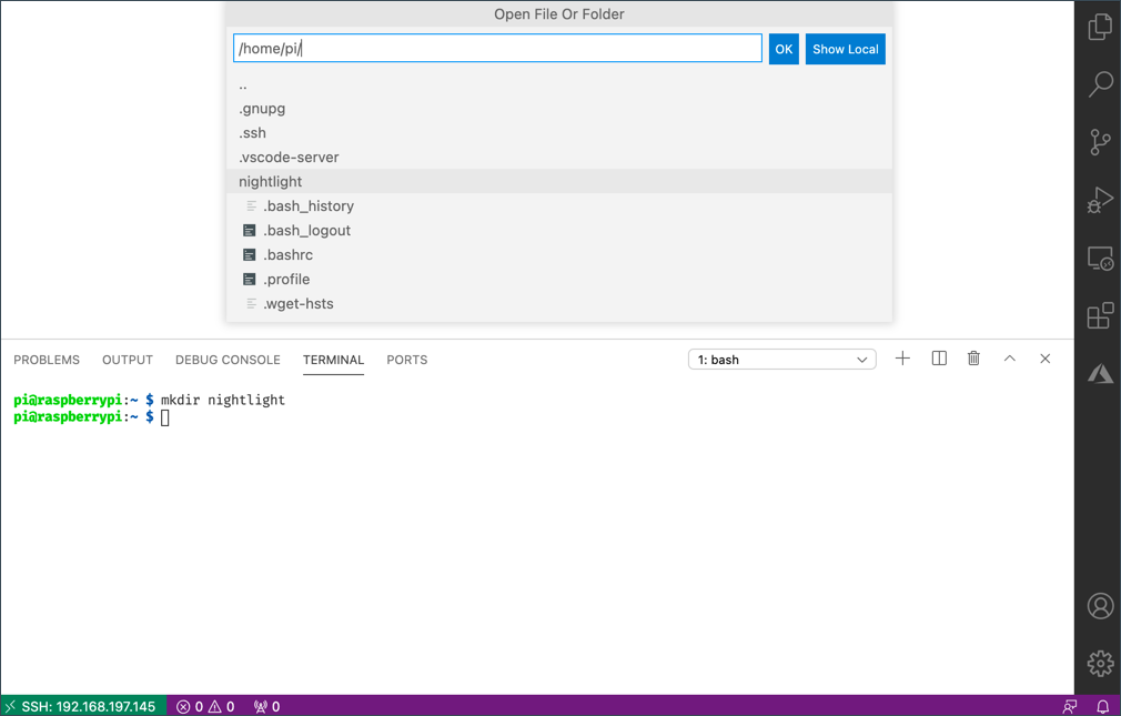 VS Code 的打开对话框显示了 nightlight 文件夹
